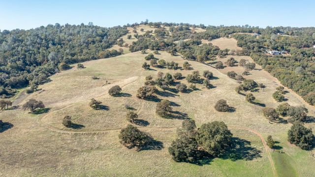 5700 Semor Dr, Shingle Springs, CA 95682