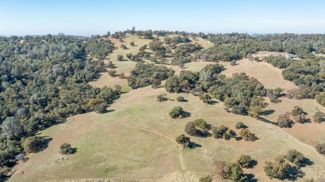 5700 Semor Dr, Shingle Springs, CA 95682