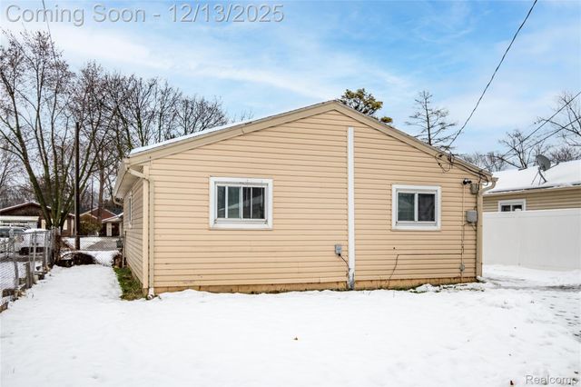 6144 Princess Street, Taylor, MI 48180