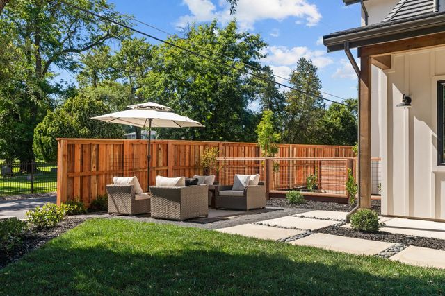 7815 Olive St, Fair Oaks, CA 95628