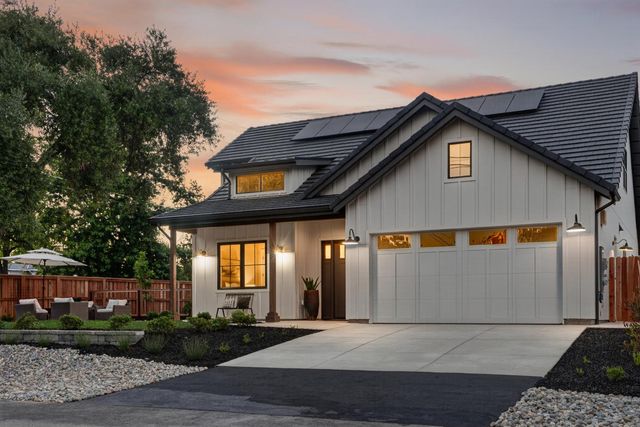 7815 Olive St, Fair Oaks, CA 95628