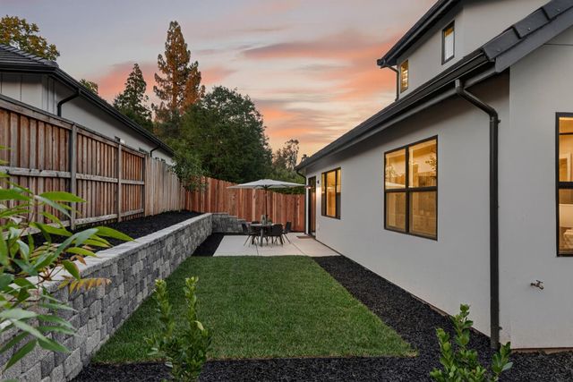 7815 Olive St, Fair Oaks, CA 95628