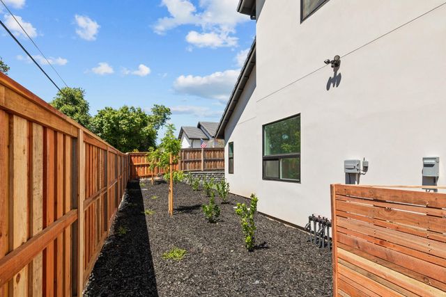 7815 Olive St, Fair Oaks, CA 95628
