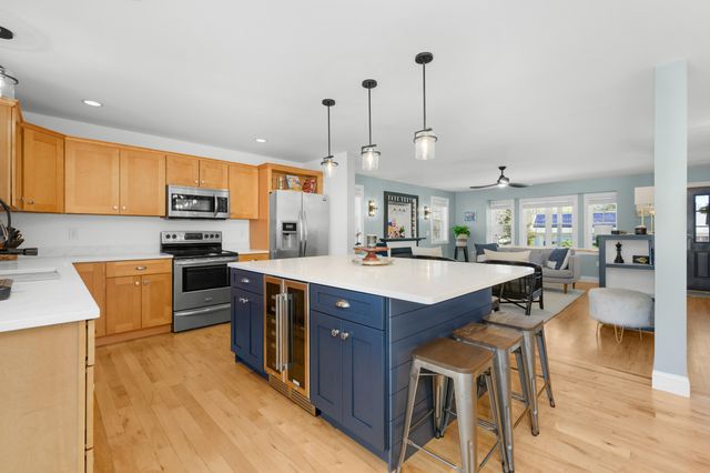 8 Lakeway Lane, Harwich, MA 02645