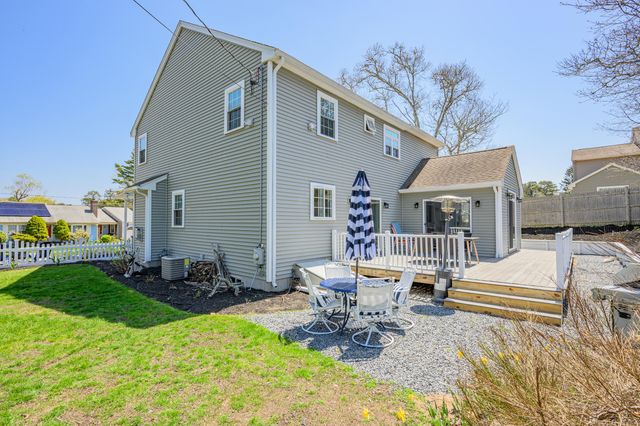 8 Lakeway Lane, Harwich, MA 02645