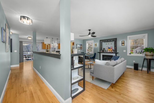 8 Lakeway Lane, Harwich, MA 02645
