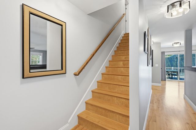 8 Lakeway Lane, Harwich, MA 02645