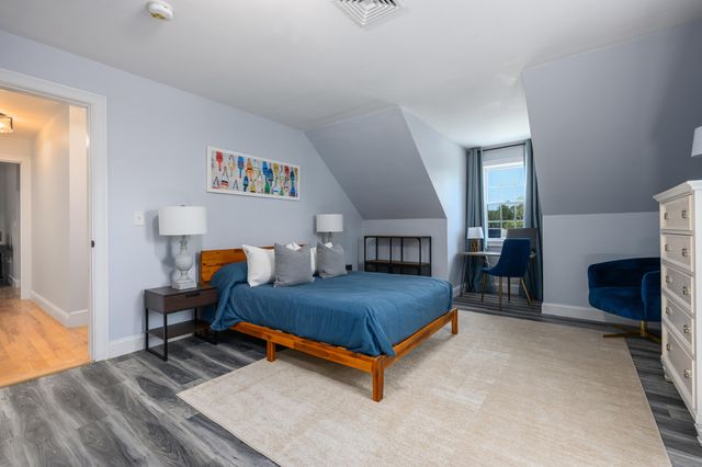 8 Lakeway Lane, Harwich, MA 02645