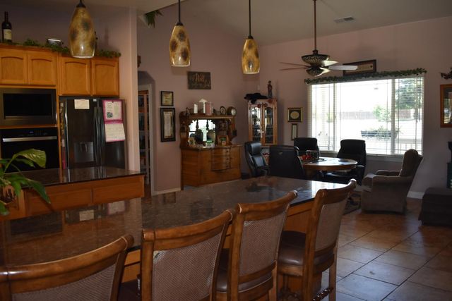 16398 Anaconda Road, Madera, CA 93636