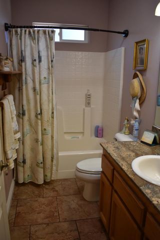 16398 Anaconda Road, Madera, CA 93636