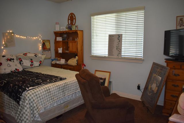 16398 Anaconda Road, Madera, CA 93636