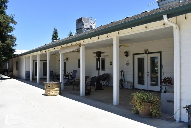 16398 Anaconda Road, Madera, CA 93636