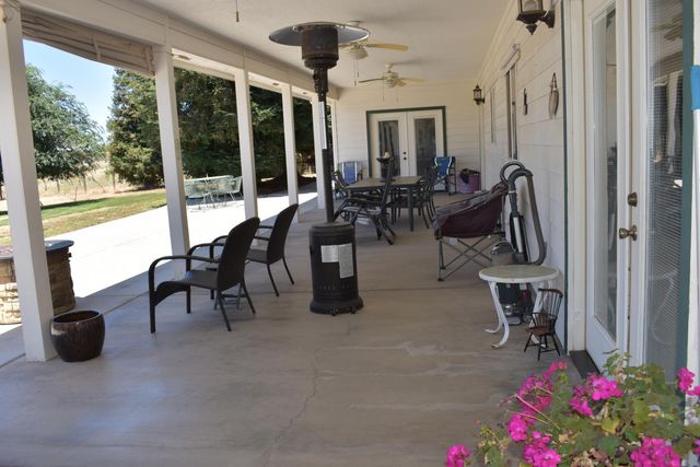 16398 Anaconda Road, Madera, CA 93636