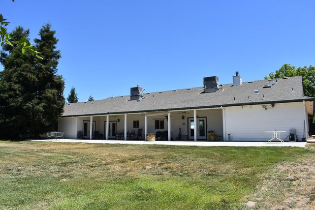 16398 Anaconda Road, Madera, CA 93636