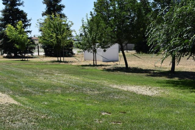 16398 Anaconda Road, Madera, CA 93636