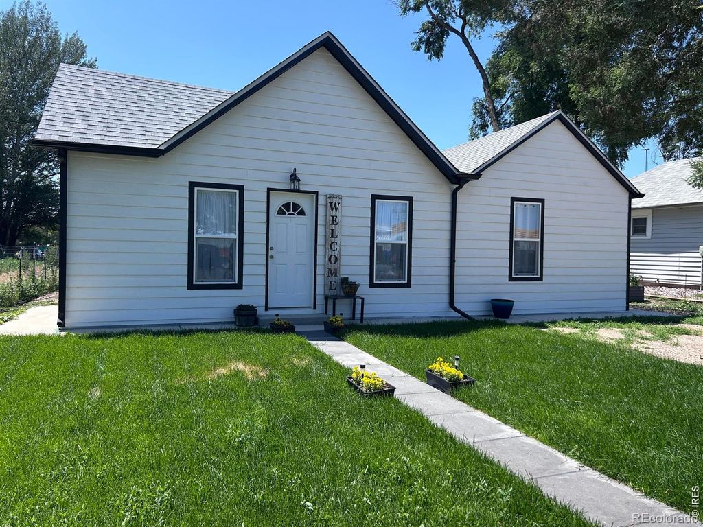 809 Warren Street, Weldona, CO 80653