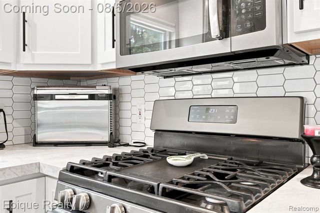 25 Melvin J Court, Oxford, MI 48371
