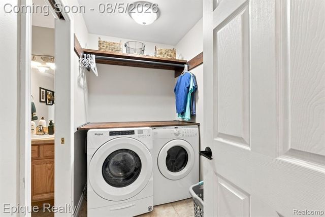 25 Melvin J Court, Oxford, MI 48371