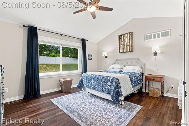 25 Melvin J Court, Oxford, MI 48371