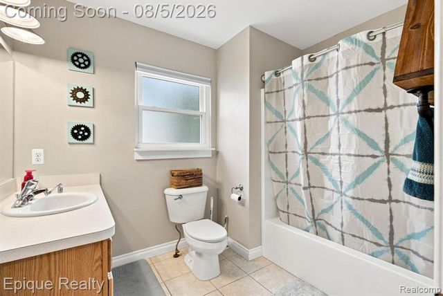 25 Melvin J Court, Oxford, MI 48371