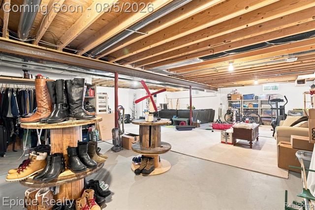 25 Melvin J Court, Oxford, MI 48371