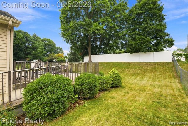 25 Melvin J Court, Oxford, MI 48371