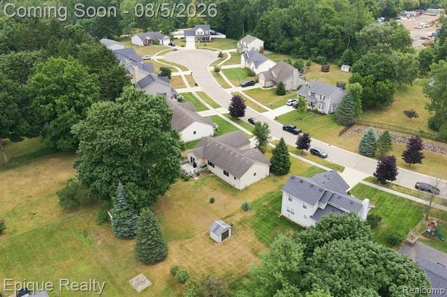 25 Melvin J Court, Oxford, MI 48371