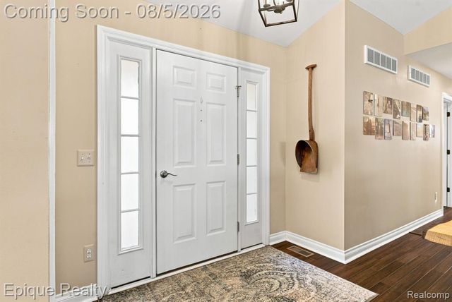 25 Melvin J Court, Oxford, MI 48371