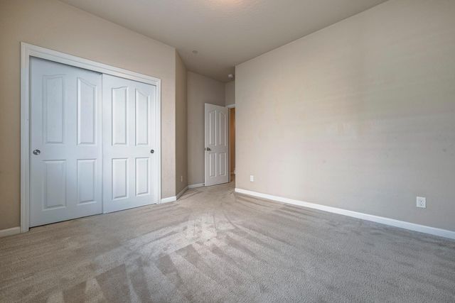 10612 N Dearing Avenue, Fresno, CA 93730