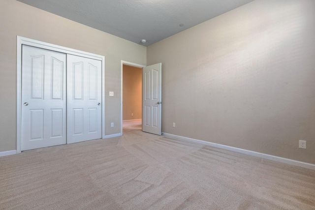 10612 N Dearing Avenue, Fresno, CA 93730