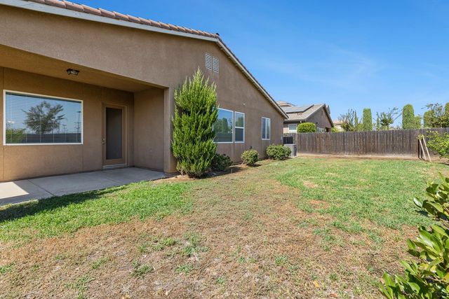 10612 N Dearing Avenue, Fresno, CA 93730