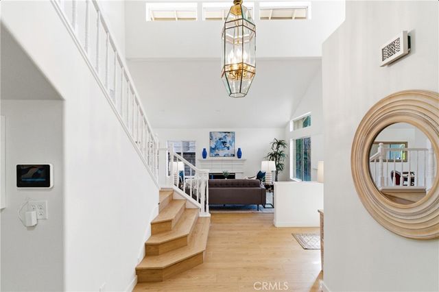 28360 Easton Lane, Saugus, CA 91350