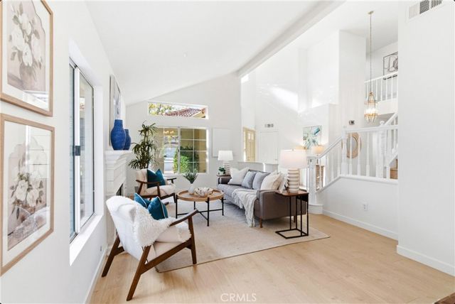 28360 Easton Lane, Saugus, CA 91350