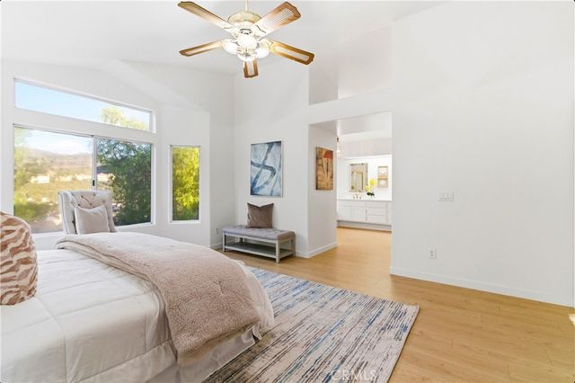 28360 Easton Lane, Saugus, CA 91350