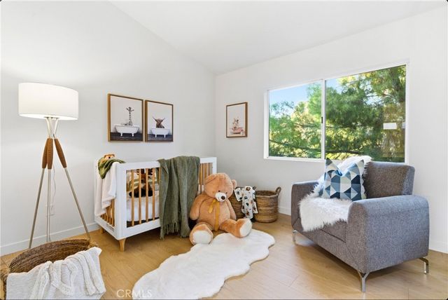 28360 Easton Lane, Saugus, CA 91350
