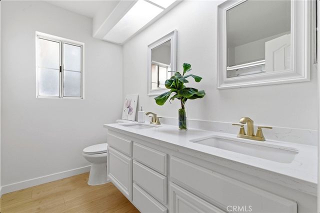 28360 Easton Lane, Saugus, CA 91350