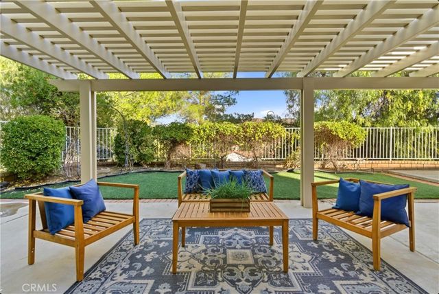 28360 Easton Lane, Saugus, CA 91350