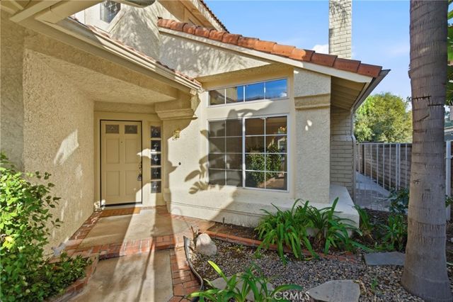 28360 Easton Lane, Saugus, CA 91350