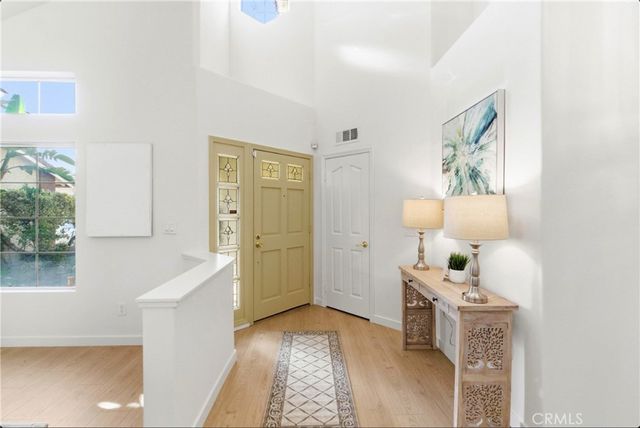 28360 Easton Lane, Saugus, CA 91350