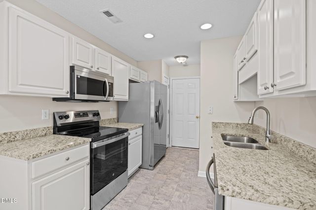 5501 Stewartby Drive, Raleigh, NC 27613