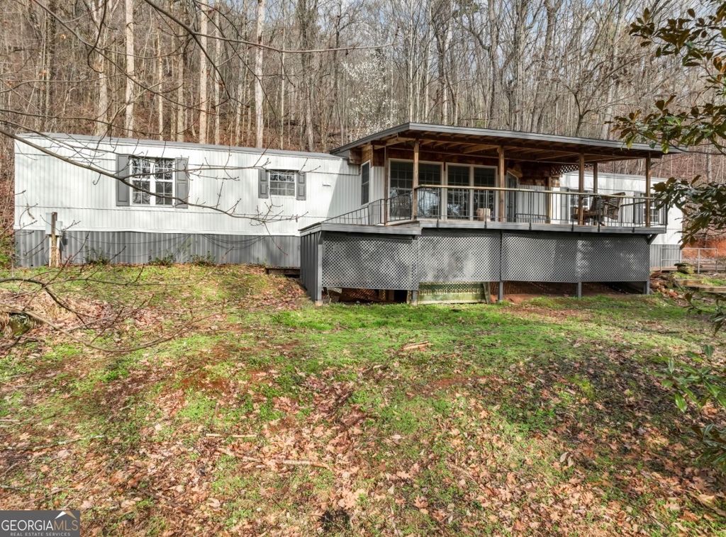 206 Oakridge Drive, Cleveland, GA 30528