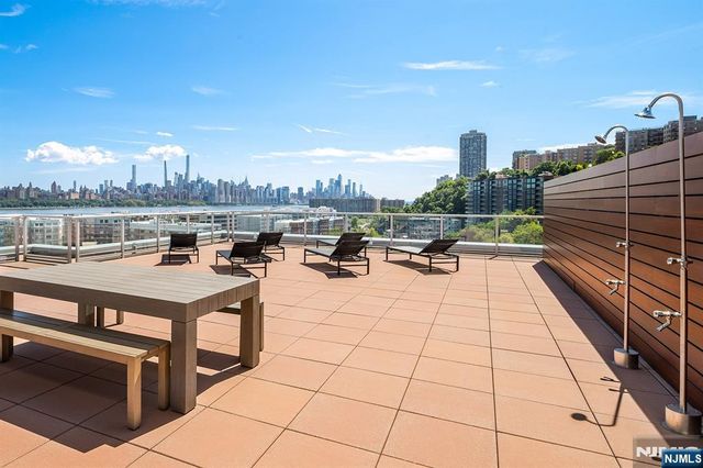 143 Old River Road 601, Edgewater, NJ 07020