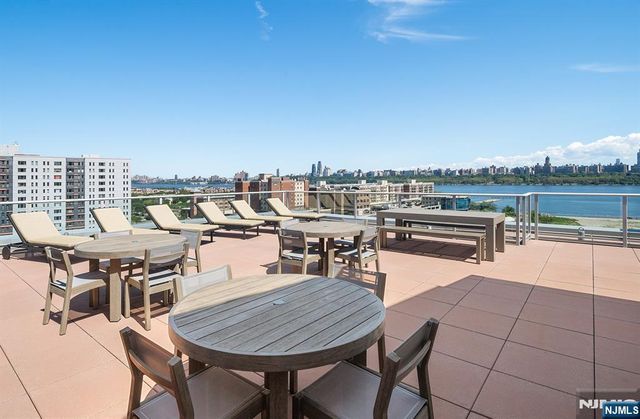 143 Old River Road 601, Edgewater, NJ 07020