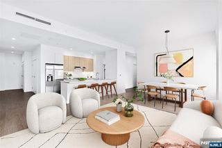 143 Old River Road 601, Edgewater, NJ 07020