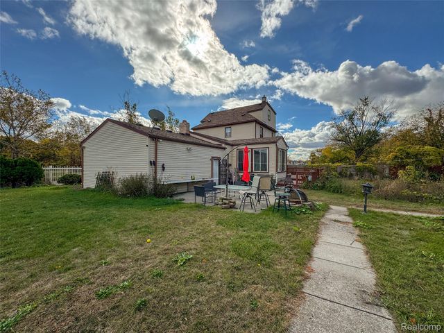 991 E Euclid Street, Detroit, MI 48211