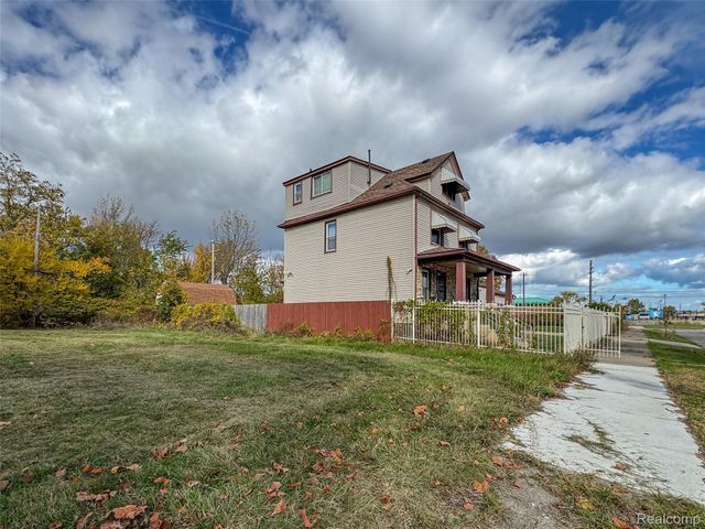 991 E Euclid Street, Detroit, MI 48211