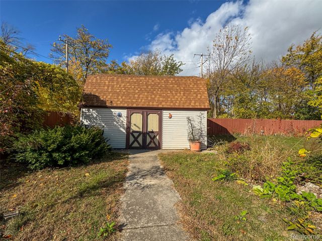 991 E Euclid Street, Detroit, MI 48211