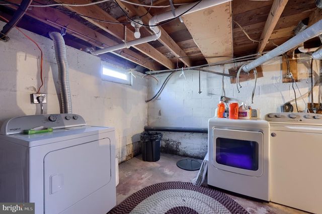 2761 OAKLAND RD, Dover, PA 17315