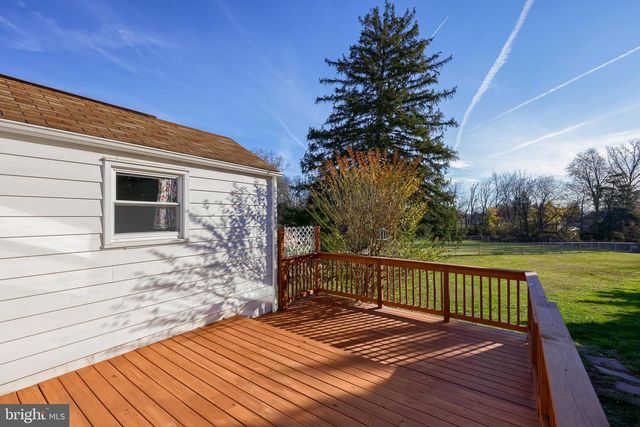 2761 OAKLAND RD, Dover, PA 17315