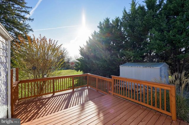 2761 OAKLAND RD, Dover, PA 17315